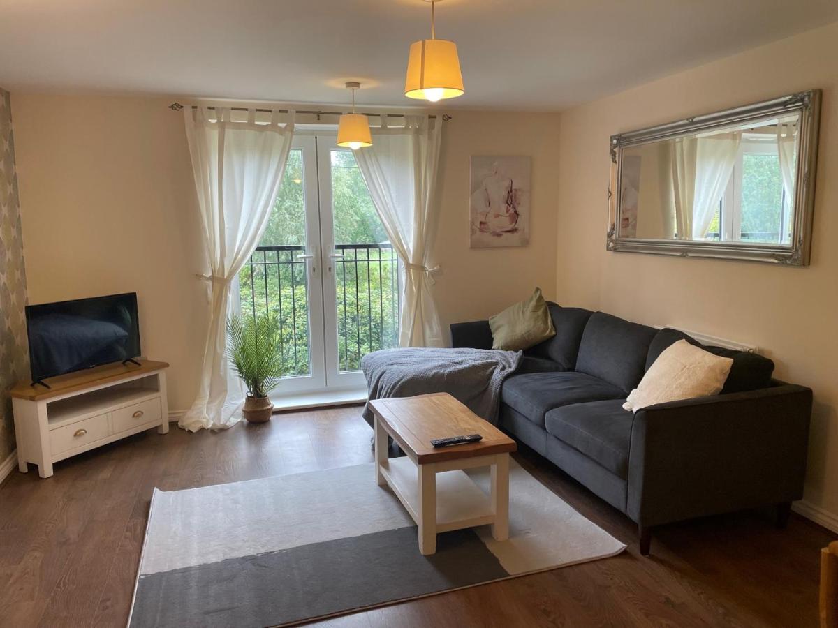 Modern 2 Bed Apartment, With Countryside Views! Soham Kültér fotó